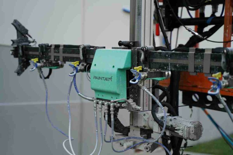PaintJet creates massive industrial robots for painting large-scale industrial projects Paintjet Creates Massive Industrial Robots For Painting Large Scale Industrial Projects