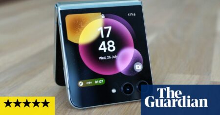 Review Of Samsung Galaxy Z Flip 5: A Large Screen