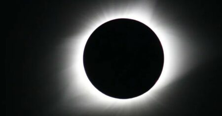 Delta Airlines Offers Eclipse Viewing Flight As Airlines Seek To
