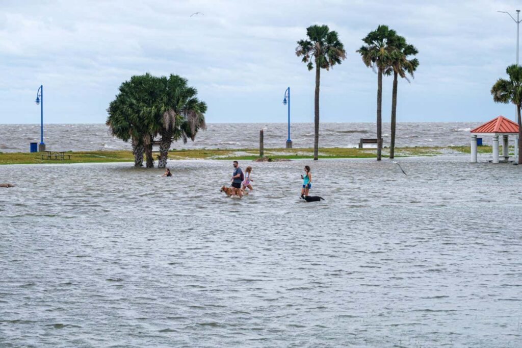 Coastal Cities in the US Facing Increased Flooding Risk Due to Rising Sea Levels by 2050 Coastal Cities In The Us Facing Increased Flooding Risk Due