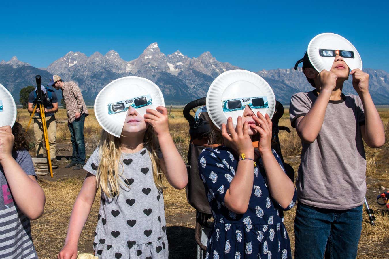 5 Fun Solar Eclipse Activities For Kids