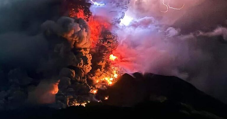 Indonesian volcano eruption leads to tsunami warning and evacuation orders Indonesian Volcano Eruption Leads To Tsunami Warning And Evacuation Orders