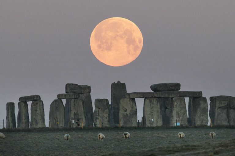 Rare Lunar Phenomenon Could Finally Unravel Stonehenge Enigma Rare Lunar Phenomenon Could Finally Unravel Stonehenge Enigma