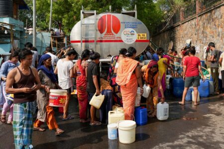 Record Breaking Heatwaves Expected To Continue Into May 2024 For The