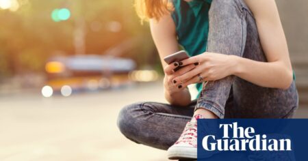 Smartphone Ban Implemented By Coalition Of 17 London Secondary Schools