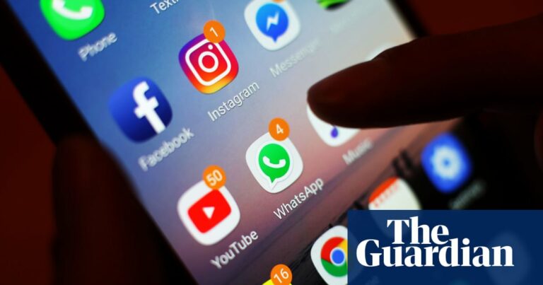 Study finds that Internet addiction alters brain chemistry in young people Study Finds That Internet Addiction Alters Brain Chemistry In Young
