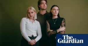 Eliza And The Delusionals: The Top 10 Hilarious Internet Moments