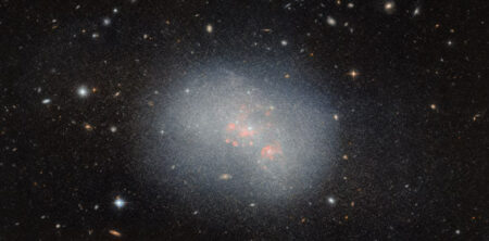 Hubble Space Telescope Captures Close Up Of Ngc 5238