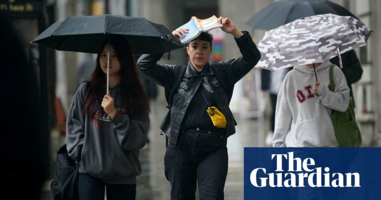 Top 5 Weather Apps to Help You Decide if You Need an Umbrella Top 5 Weather Apps To Help You Decide If You