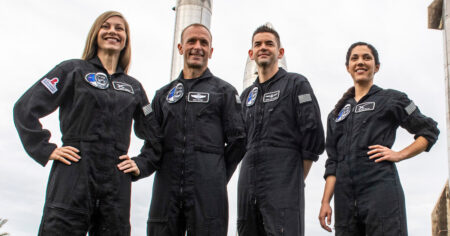 Helium Leak Detected And Delays Spacex Polaris Launch