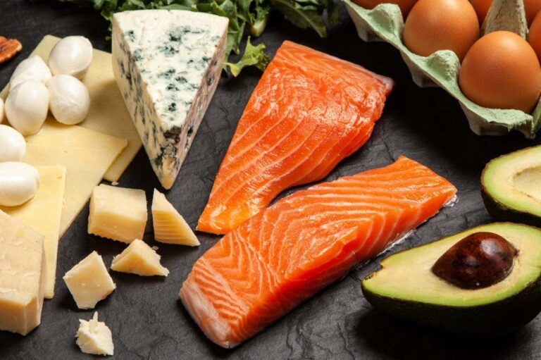The Keto diet promotes weight loss while also raising cholesterol levels The Keto Diet Promotes Weight Loss While Also Raising Cholesterol