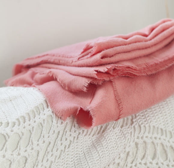A recent review suggests that using weighted blankets can be beneficial for enhancing sleep quality A Recent Review Suggests That Using Weighted Blankets Can Be