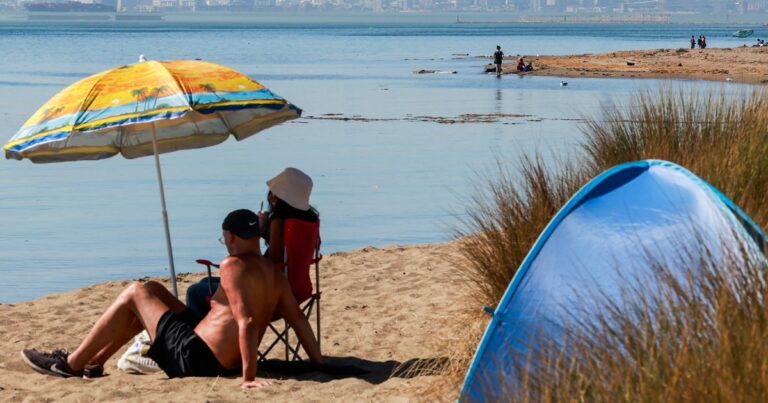 Record Breaking October Heat Wave Sweeps Through California And Arizona