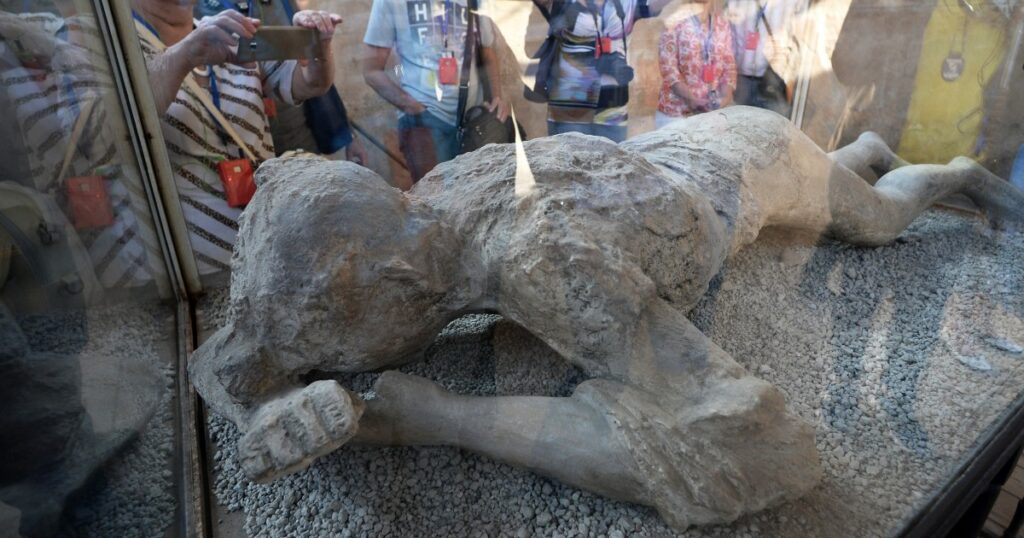 New Dna Evidence From Pompeii Challenges Prior Beliefs About Ash Covered