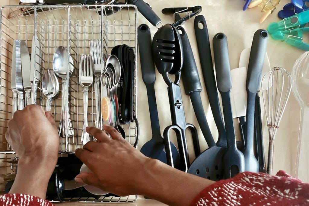 The harmful effects of certain kitchen utensils on health The Harmful Effects Of Certain Kitchen Utensils On Health