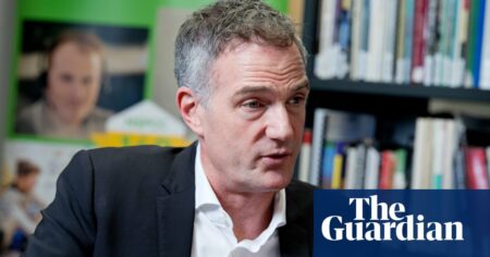 Uk Government Is Not Planning To Ban Social Media For