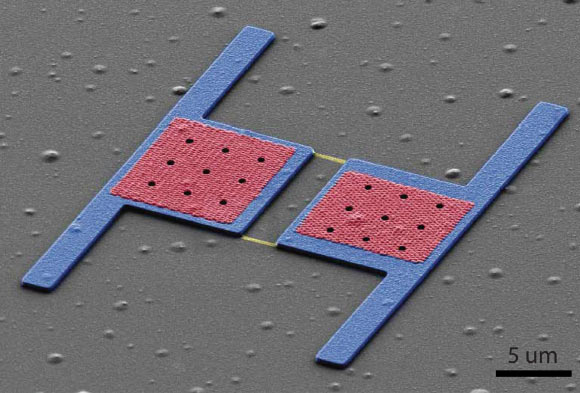 Scientists create the tiniest walking robot to date Scientists Create The Tiniest Walking Robot To Date