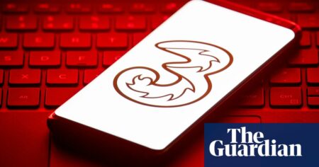 Uk Three Network Experiences Massive Outage Impacting Thousands Of Customers