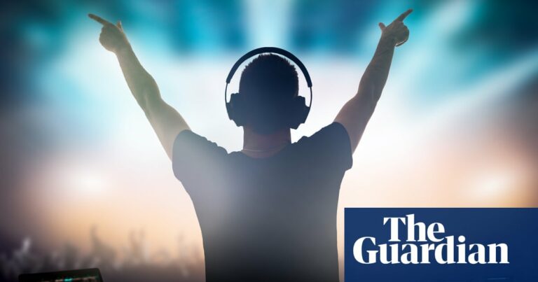 Check Out The Best Dj Headphones For Bass Lovers, Inspired