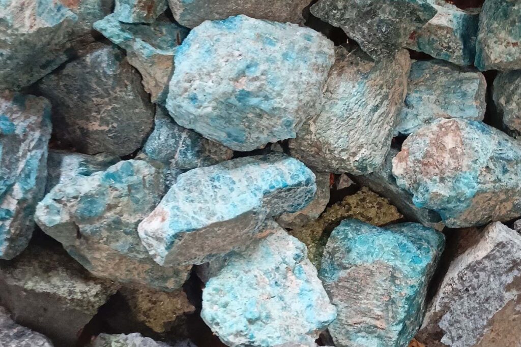 Chemistry expertise speeds up rocks’ ability to absorb CO2 Chemistry Expertise Speeds Up Rocks' Ability To Absorb Co2