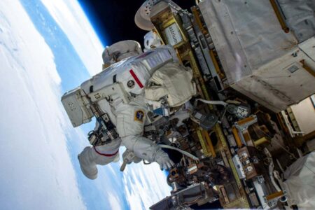 Dirt on Spacecraft Might Be Necessary for Astronaut Health Dirt On Spacecraft Might Be Necessary For Astronaut Health