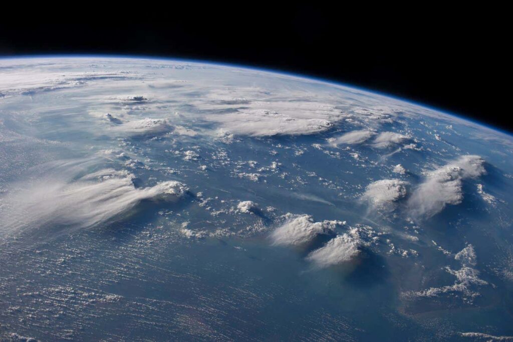 AI Predicts Weather Instantly Without a Supercomputer Ai predicts weather instantly without a supercomputer