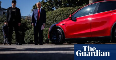 Elon Musk Urges Tesla Employees to Hold on to Stock Despite Market Challenges Elon musk urges tesla employees to hold on to stock