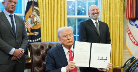 How did the autopen conspiracy theory about biden gain traction?