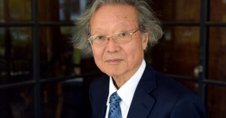 Japanese mathematician kashiwara kuniyama awarded the abel prize in 2025.