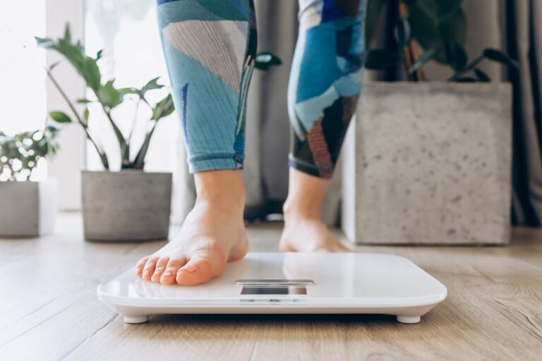 Scientists discover that indulging in junk food can aid in weight loss Scientists discover that indulging in junk food can aid in