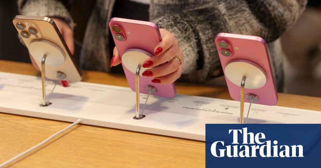 Apple is Dodging Trump’s Tariffs by Shipping iPhones from India to the US, Company Reveals Apple is dodging trump's tariffs by shipping iphones from india