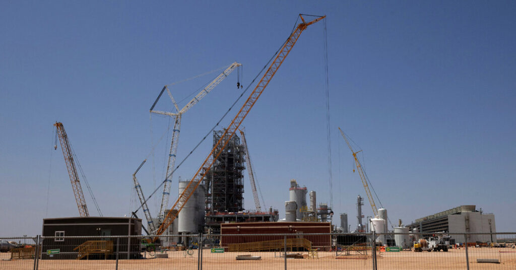 State and energy experts unite in new debate to combat federal budget cuts State and energy experts unite in new debate to combat