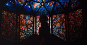 The pennsylvania museum presents a sanctuary beneath the artist's glass