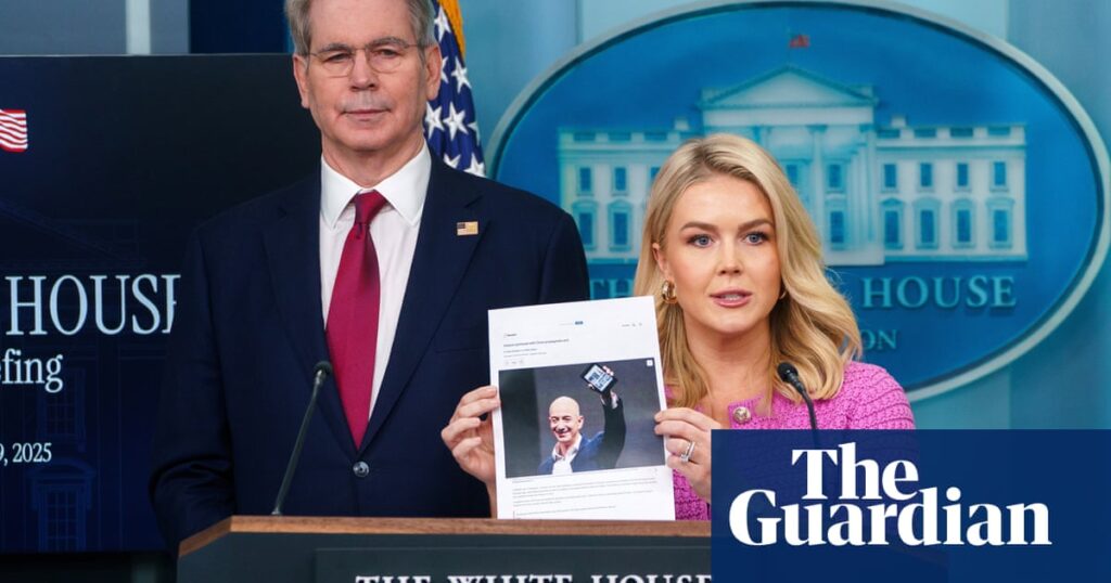 The white house expected to itemize customs fees for amazon