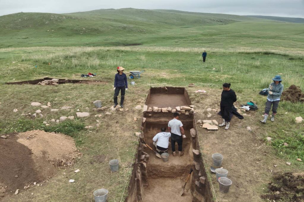 Before the great wall: chinese rulers carved shallow grooves