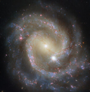 Hubble captures stunning spiral galaxy: ngc 3507