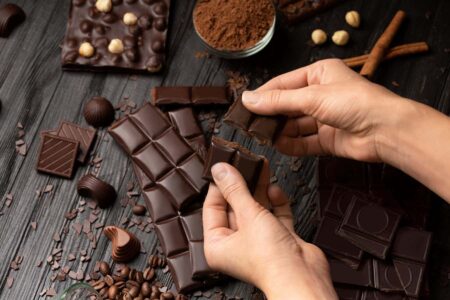 Key Elements of Dark Chocolate Might Promote Healthy Aging Key elements of dark chocolate might promote healthy aging