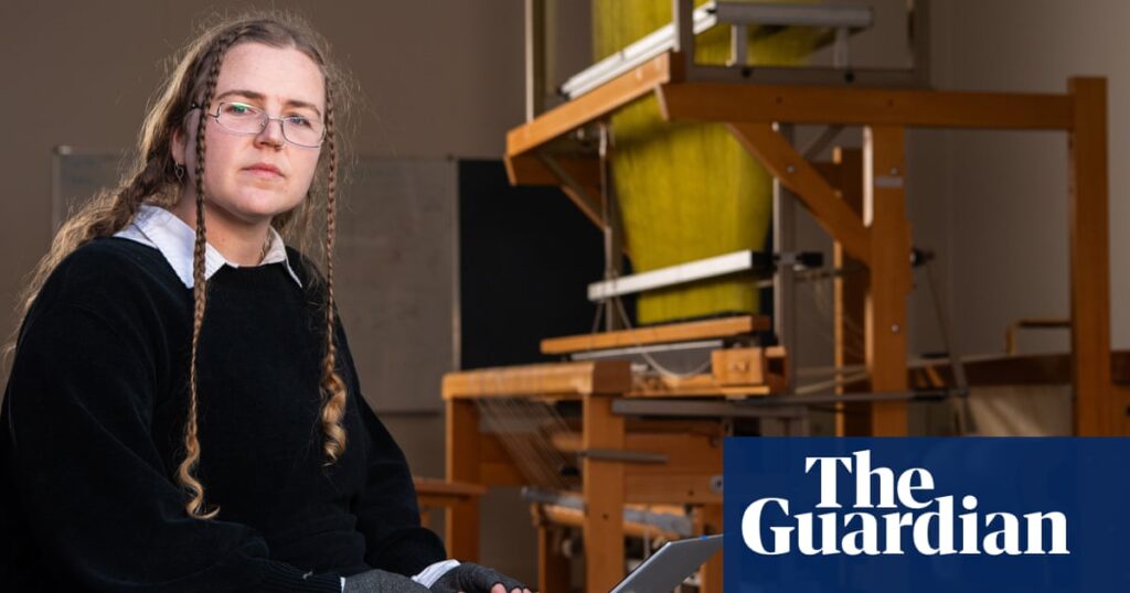 Revitalizing australia's craft heritage: the loom of destiny and the