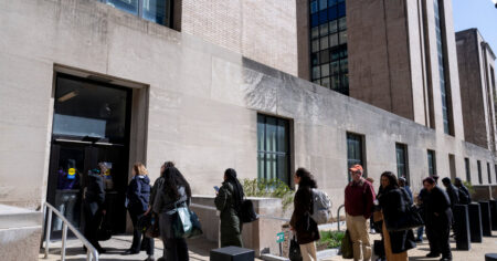 Trump proposes budget cuts to cdc funding