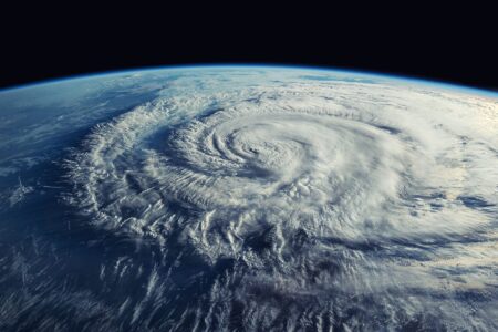 Experts warn: hurricanes are intensifying – time for a new