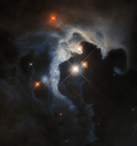 Hubble Observes Reflection Nebula in the Taurus Molecular Cloud