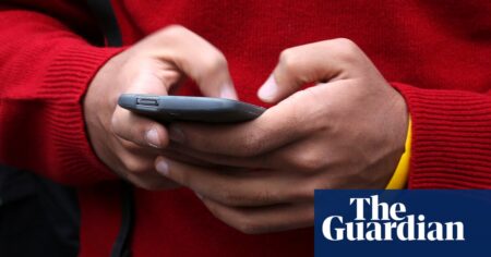 Lawmakers Claim Apple and Google are Capitalizing on Rising Phone Theft | Crime Lawmakers claim apple and google are capitalizing on rising phone