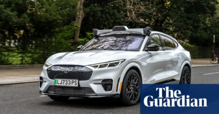 Uber to Launch Self Driving Taxis in London Courts Next Spring