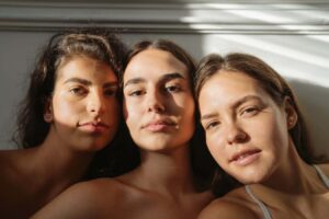 Women discover they are more attractive than men