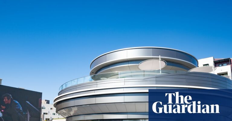 Elon Musk Launches Diner in Hollywood: What’s Going Wrong? My Visit to Find Out | Los Angeles Elon Musk Launches Diner in Hollywood Whats Going Wrong My