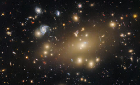 Hubble Discovers More Than 100 Galaxies in Abell 209