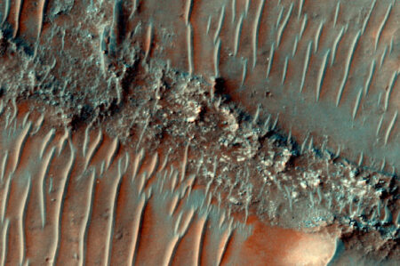 New Research Indicates Mars Was Warm and Wet 37 Billion