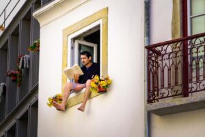 Top Popular Science Books of 2025 Featuring Robert McFarlane and