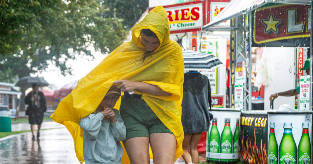 Severe Storm Warning for Portions of the Southeastern Midwest This