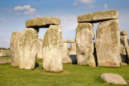 Mysterious Stonehenge Found Beneath Lake Michigan Stuns Archaeologists